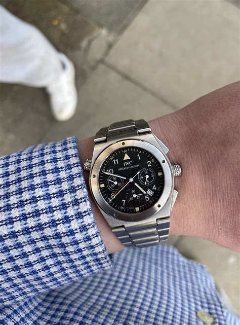 [IWC] Ingenieur Chronograph Alarm IW3805 : r/Watches 